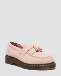 Adrian nubuckleren tassle loafers in Poederroze