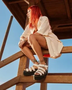 Blaire Quad Hydro Leren Platform Gladiator Sandalen in Wit