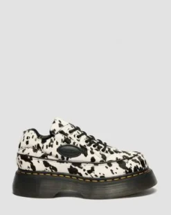 Buzz Dalmatian Hair-On Leren Schoenen Met Vijf Veterogen in Crème & Zwart