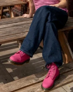 1460 GETROMMELD NUBUCK VETERLAARZEN in Roze