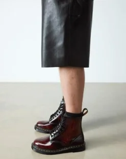 1460 Inferno Leren Veterlaarzen in Cherry Red