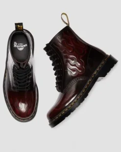 1460 Inferno Leren Veterlaarzen in Cherry Red