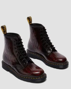 1460 Inferno Leren Veterlaarzen in Cherry Red