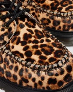 LOWELL LEOPARD PRINT MOC TOE SHOES in Luipaard