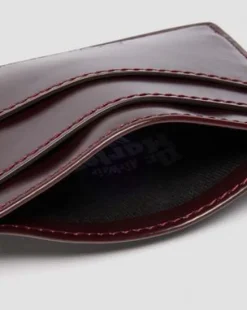 Pasjeshouder van Cherry Red Oxford Rub-Off in Cherry Red