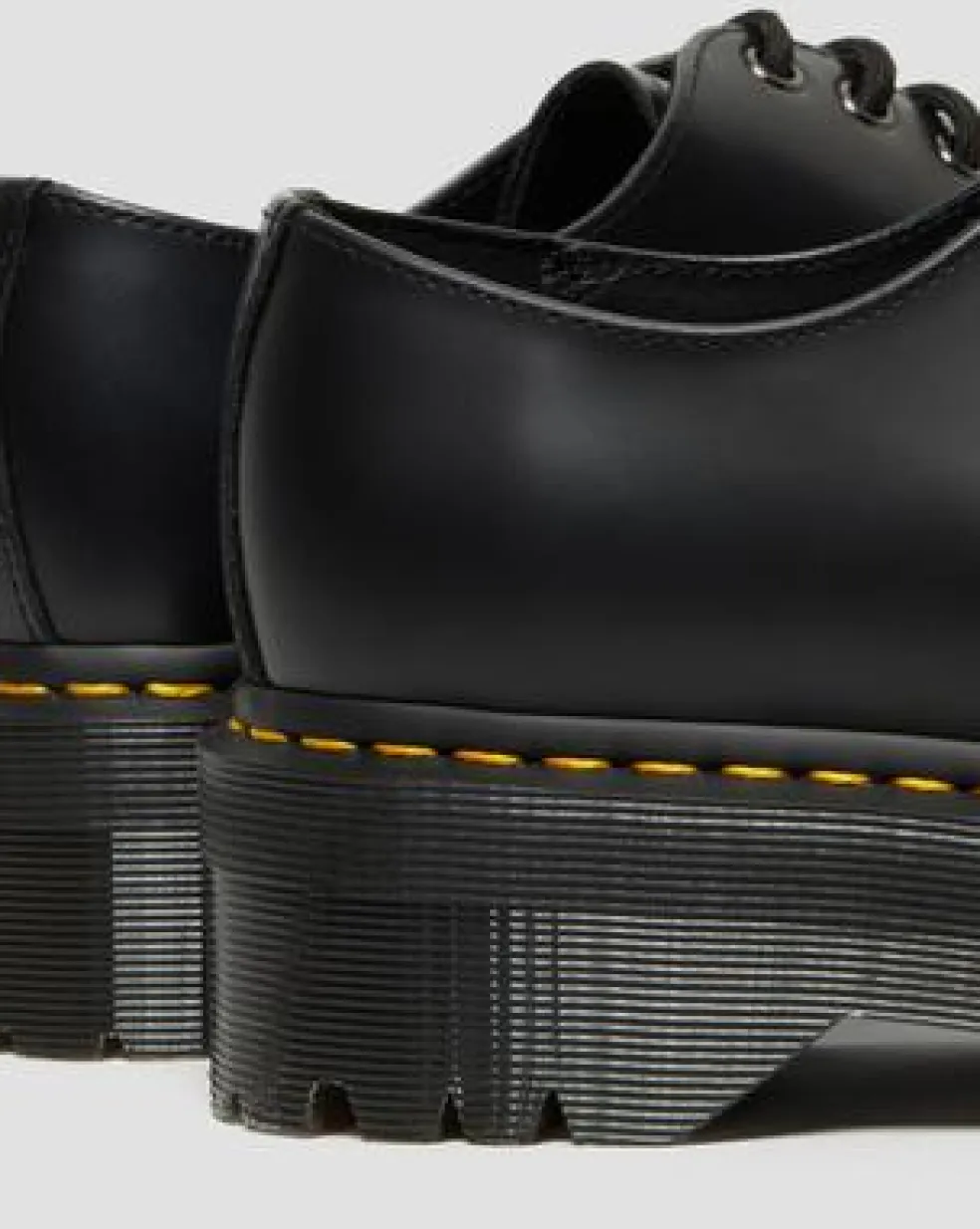 1461 Quad Smooth Leren Platform Schoenen in Zwart