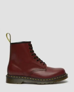 1460 Smooth Leren Veterlaarzen in Cherry Red