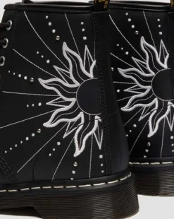 1460 Solar Flare Laarzen van Teruggewonnen Leer in Zwart & Wit