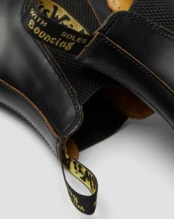 2976 Vintage Made in England Chelsea Boots in Zwart