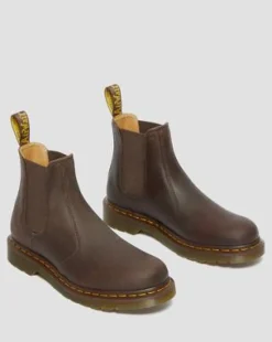 2976 Yellow Stitch Crazy Horse Leren Chelsea Boots in Donkerbruin